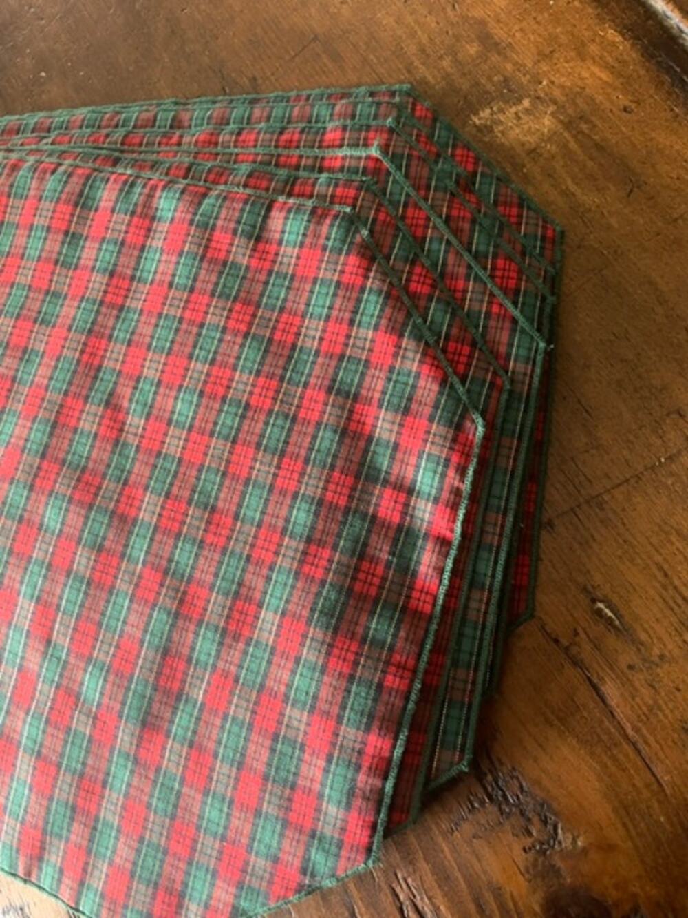 Christmas Tartan Plaid Padded Placemats Set of 6 Red Green Holiday 16x12